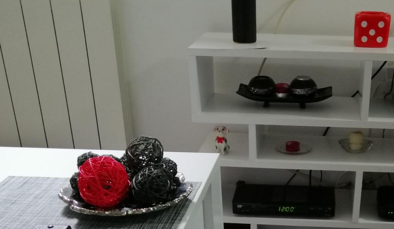 Studio Apartman Kocka ベオグラード エクステリア 写真