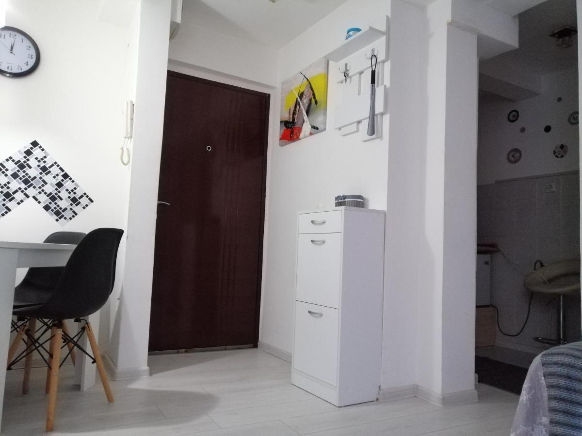 Studio Apartman Kocka ベオグラード エクステリア 写真