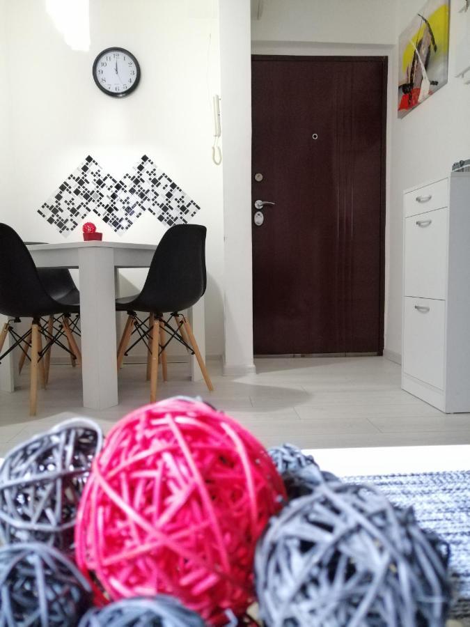 Studio Apartman Kocka ベオグラード エクステリア 写真