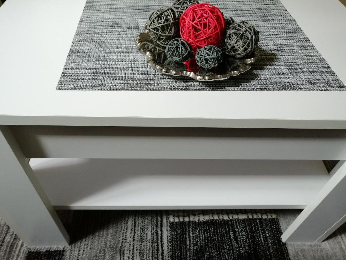 Studio Apartman Kocka ベオグラード エクステリア 写真